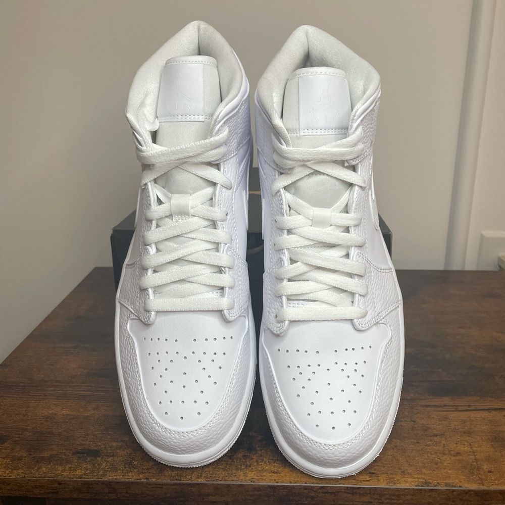 SOLD-Nike Air Jordan1 Mid Triple White- 554724-130 - Picture 3 of 12